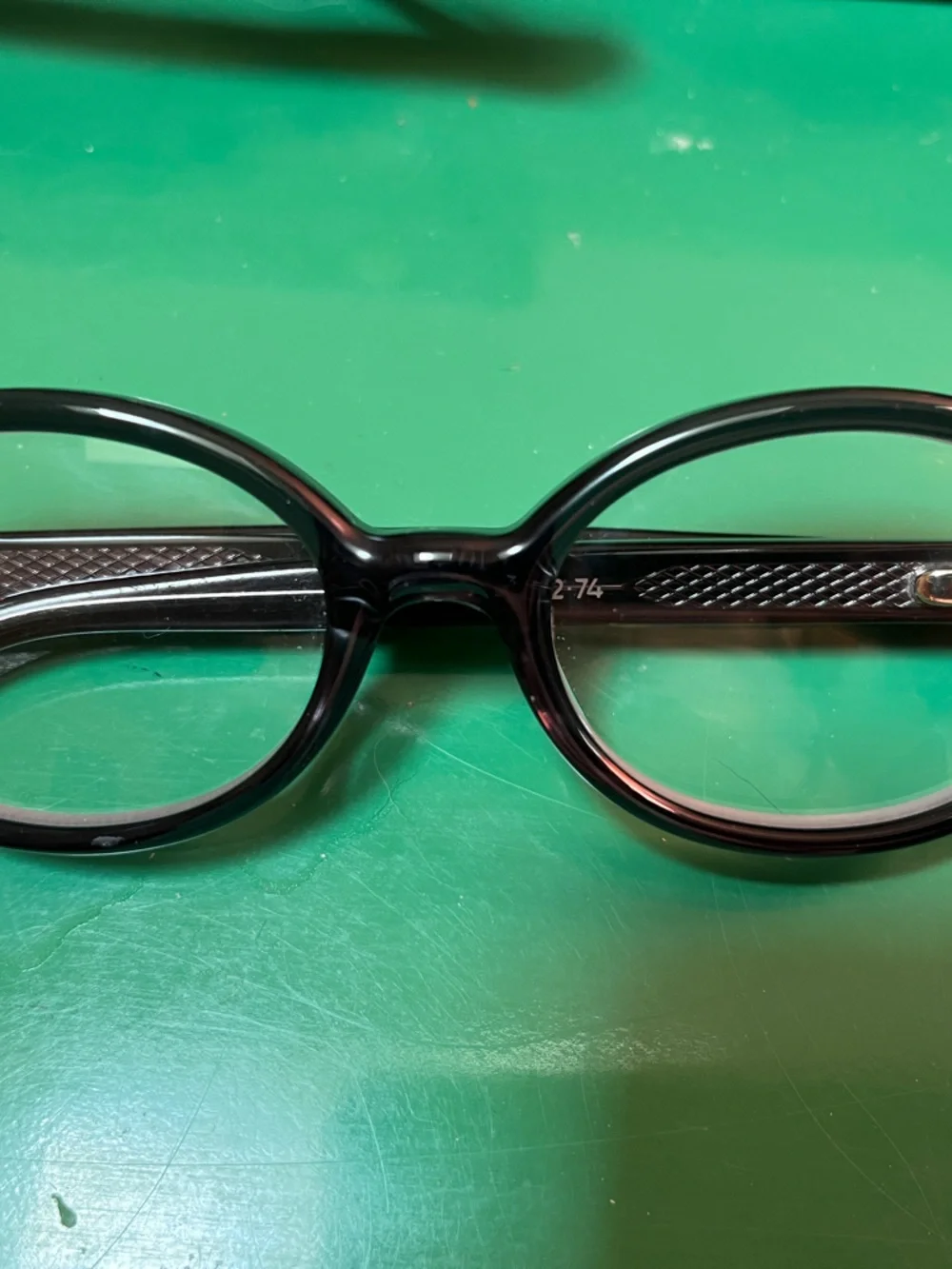 Eyebobs Classic Black Round Eyeglass Frames with 2.5 reader lenses NEW